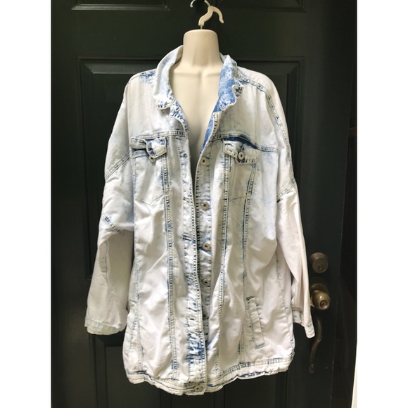 Ashley Stewart Jackets & Blazers - 🎉 HP 6/3! AS Light Acid Wash Jean/Denim Jacket